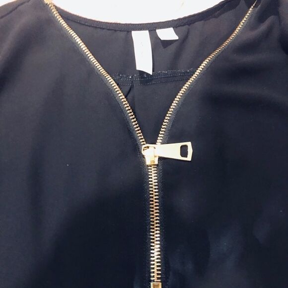 PinkBlush Blouse - SIZE M - Picture 9 of 11